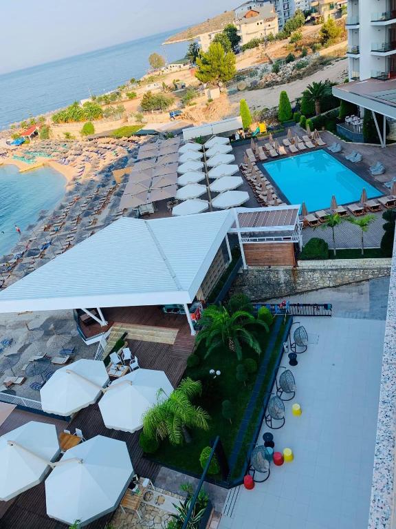 Piscina di Andon Lapa Hotel & Spa o nelle vicinanze