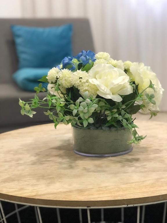 Central Tiled Apartment - 7