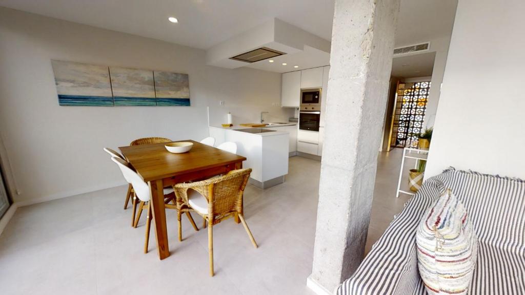 Paradise Windows, Alicante – Updated 2023 Prices