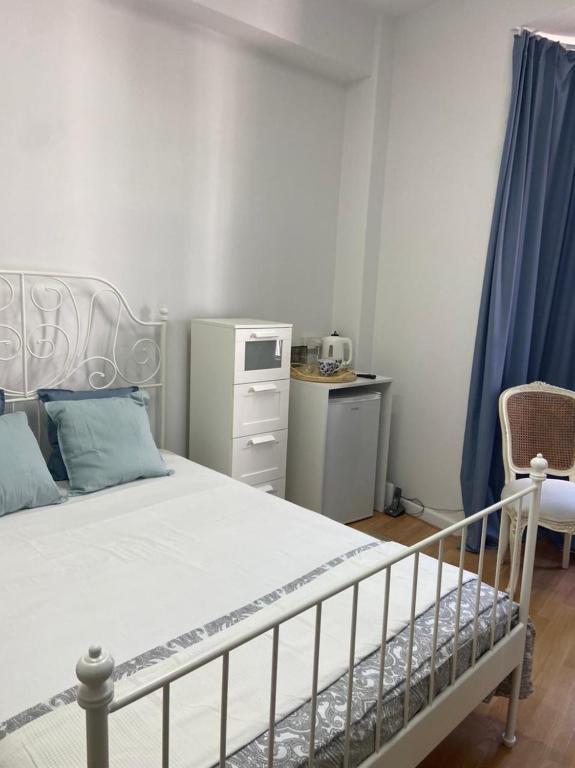 Postel nebo postele na pokoji v ubytování Unique Studios Phaneromenis 41 - Down Town Nicosia