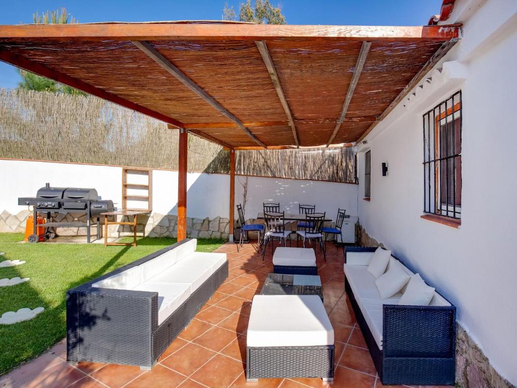 Spacious Holiday Home in Girona with Private Garden (España ...