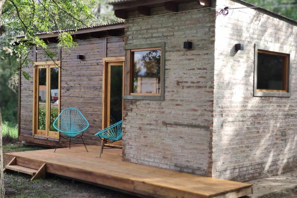 Το κτήριο όπου στεγάζεται  το διαμέρισμα