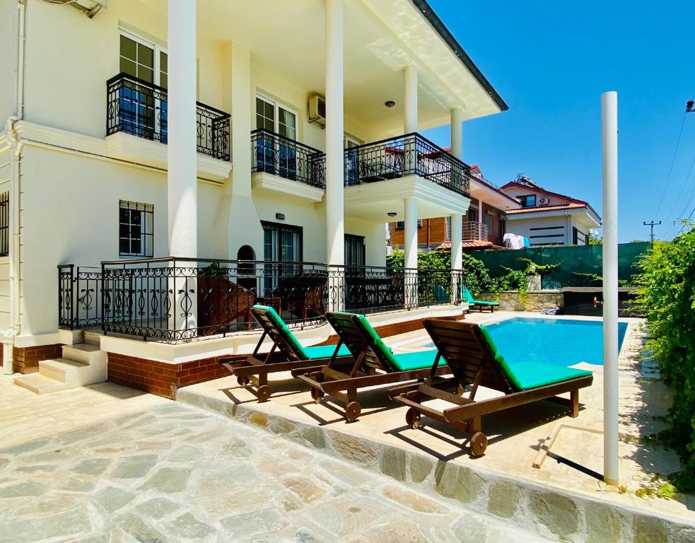 Ten Apart Hotel - 16