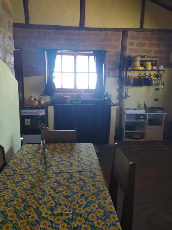  Sítio São Miguel - Carrancas - MG - Chalé Girassol