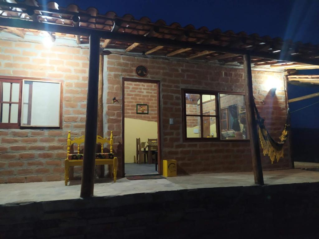  Sítio São Miguel - Carrancas - MG - Chalé Girassol