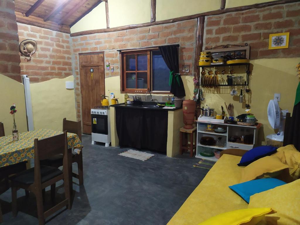  Sítio São Miguel - Carrancas - MG - Chalé Girassol