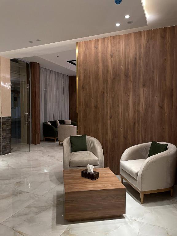 Posezení v ubytování Quartz Executive Hotel