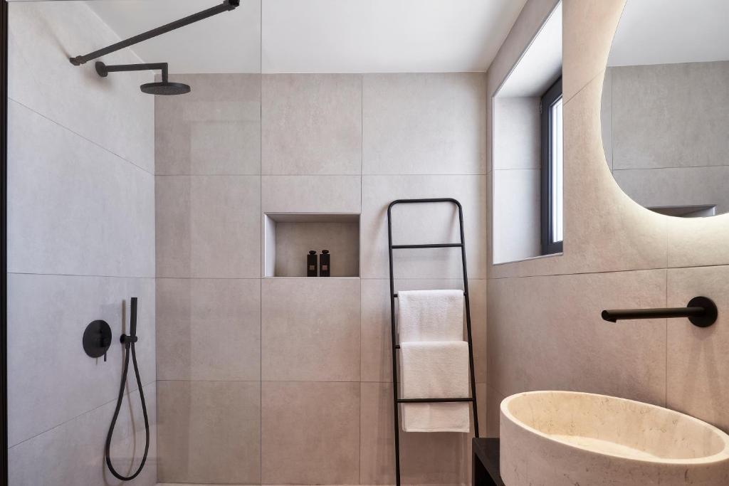 Brilliance Suites - 10