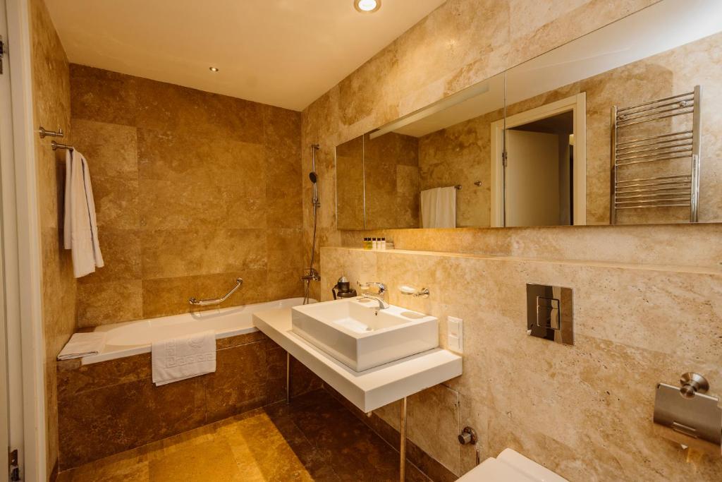 Golden Palace Batumi Hotel & Casino - جناح تنفيذي