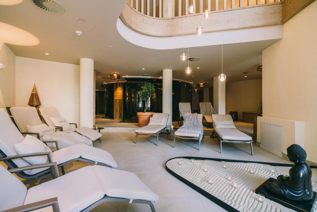 Posezení v ubytování Posthotel Achenkirch Resort and Spa - Adults Only