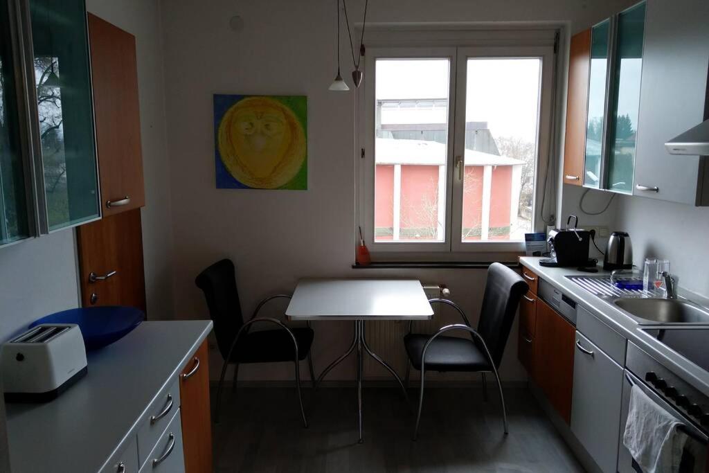 Kuchyňa alebo kuchynka v ubytovaní Geräumiges Familienapartment