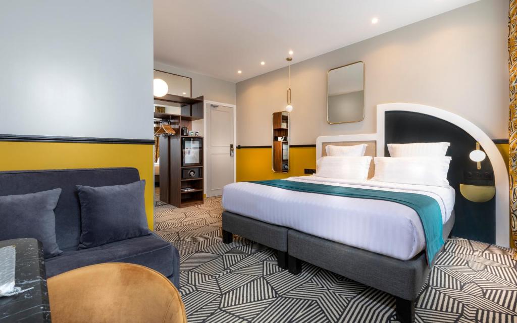 Hotel Elysa-Luxembourg - Triple Room With Balcony