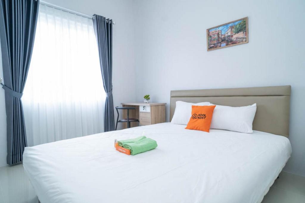 Gallery image of KoolKost near Taman Budaya Sentul in Bogor