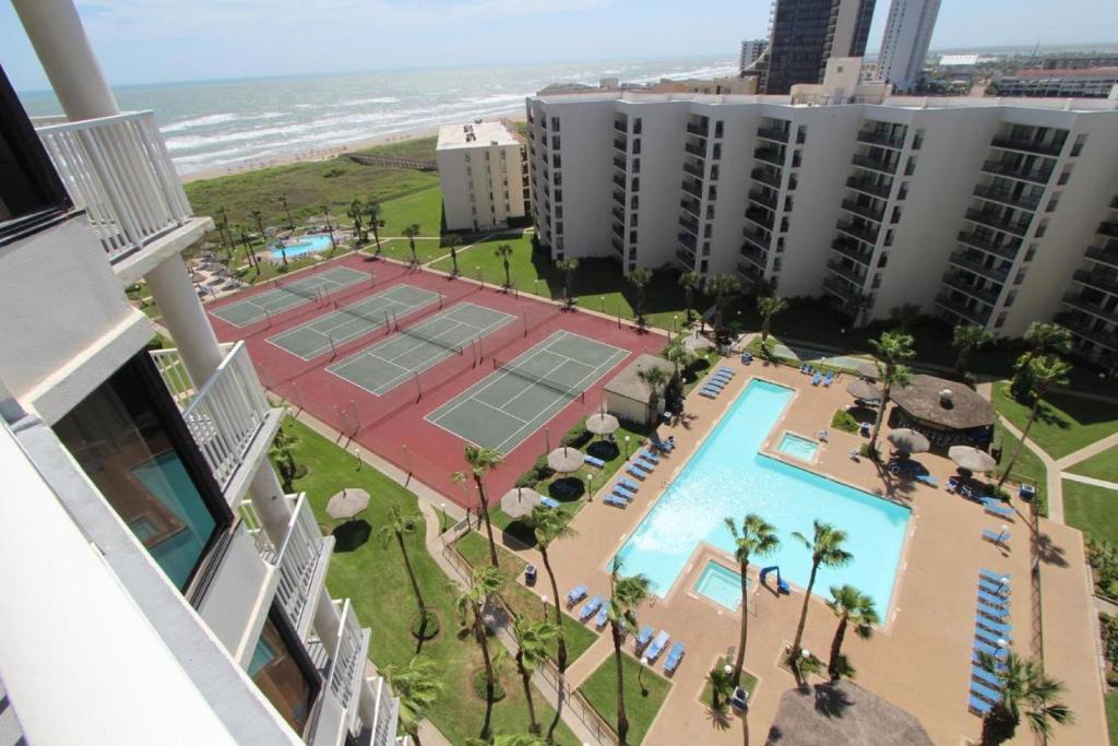 Πισίνα στο ή κοντά στο Signature Condos South Padre Island