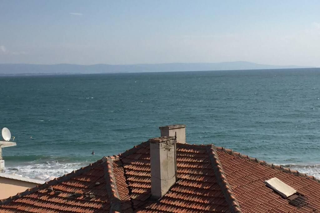 Apartment Olia - Three bedroom flat with great view next to beach