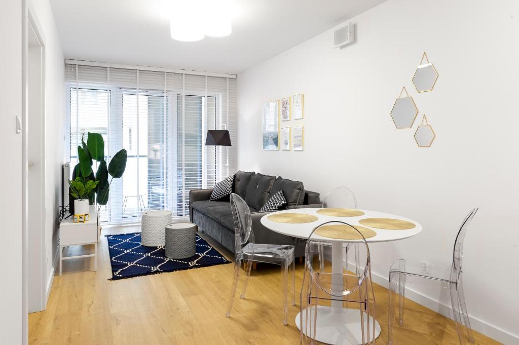 Posedenie v ubytovaní Blue Mare Dubai Kasprowicza 20B, FREE Pool, Sauna, Parking, Fitness
