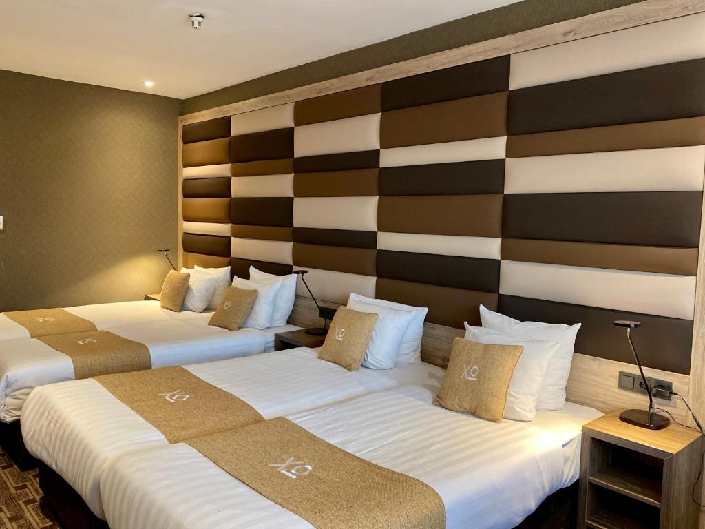 XO Hotels Blue Tower - Habitación Cuádruple Estándar