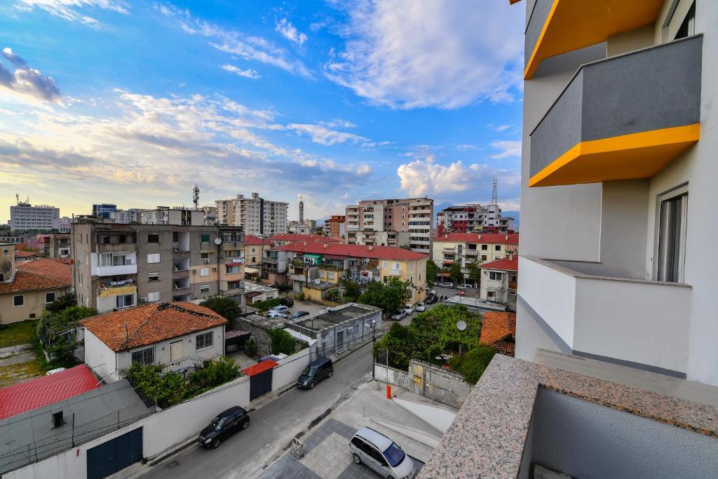 Nespecifikovaný výhled na destinaci Skadar nebo výhled na město při pohledu z apartmánu