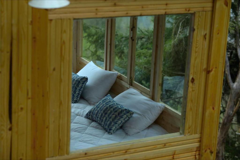 Postel nebo postele na pokoji v ubytování Hill Inn