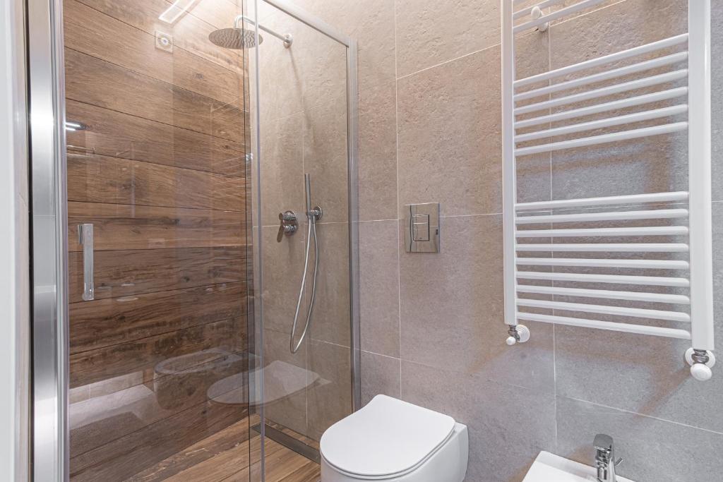 A bathroom at Casa Zummo Ortigia Luxury Apartment