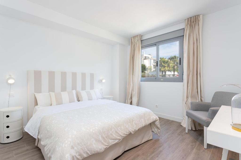 Janssun Cabopino Luxury Apartment by GHR Rentals, Marbella ...