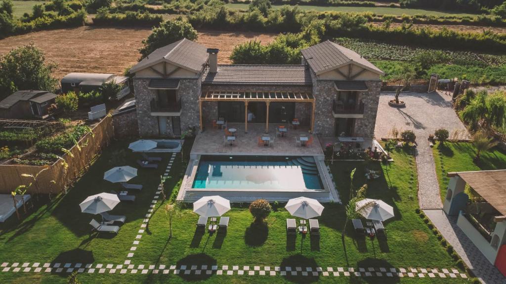 Bazén v ubytování Turunç House Kayaköy nebo v jeho okolí