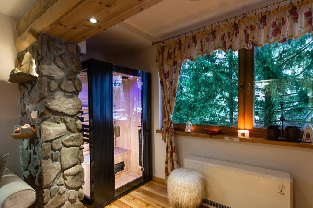 Fotografia z galérie ubytovania Willa Przy Dolinie Kościeliskiej - Prywatne Jacuzzi & Sauna v destinácii Kościelisko