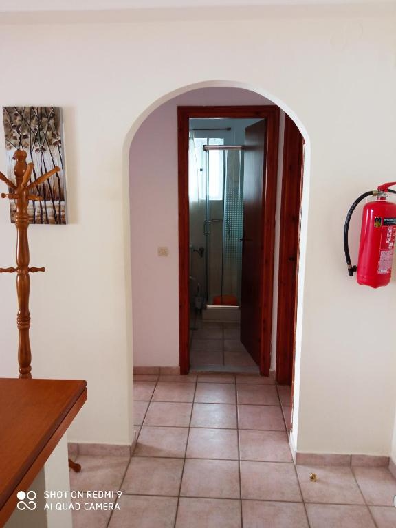 Fotografie z fotogalerie ubytování Agios Georgios - 2 Beds - Sleeps 5 - Free Parking v destinaci Agios Georgios Pagon