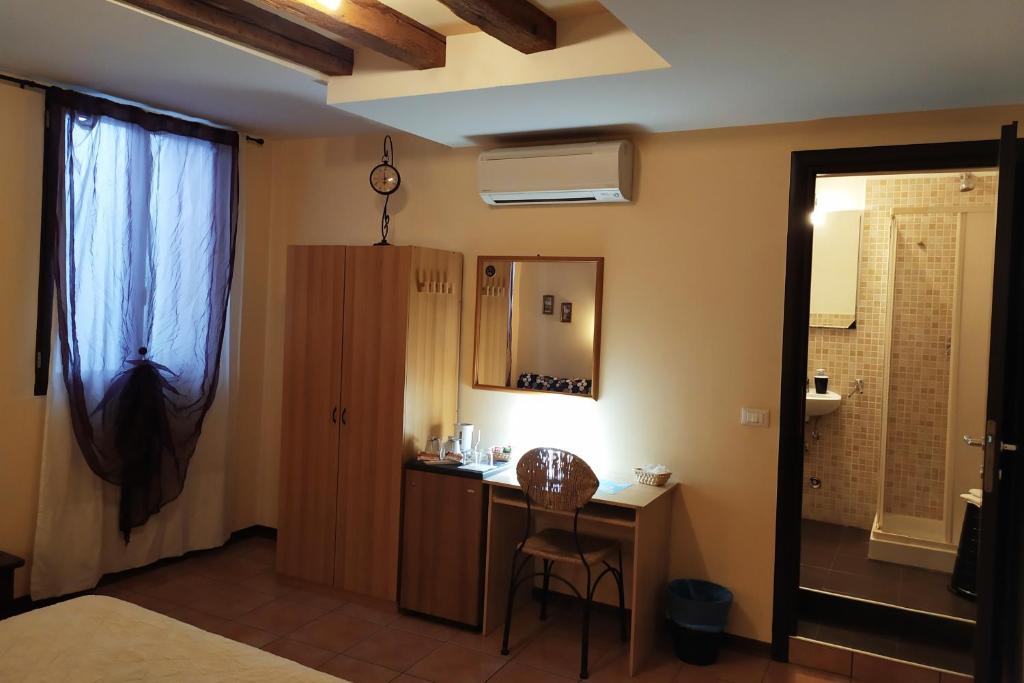 Cà Tron Apartment next to Rialto bridge - Economy Double Room