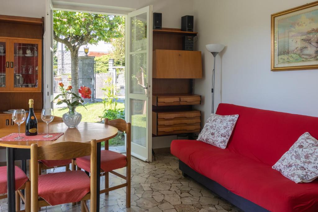 Posedenie v ubytovaní CASA ISA