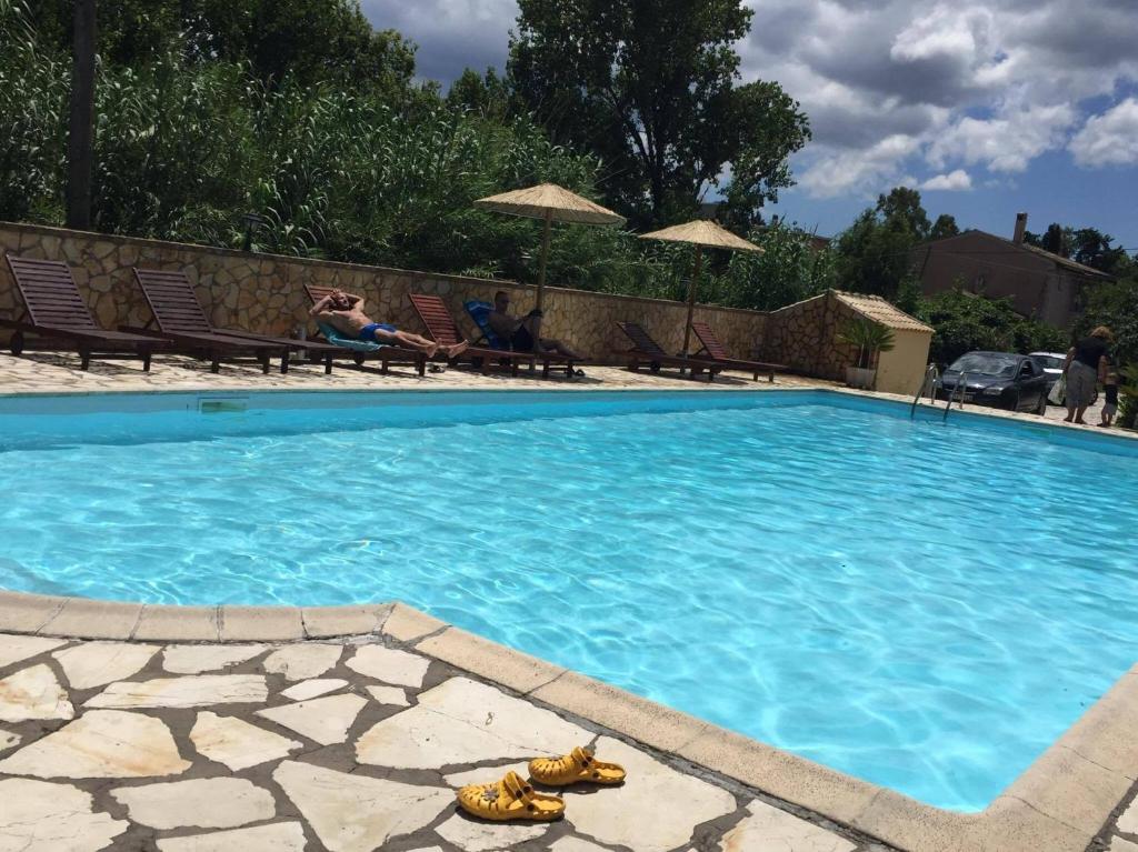Bazén v ubytování charieta n.7 nebo v jeho okolí