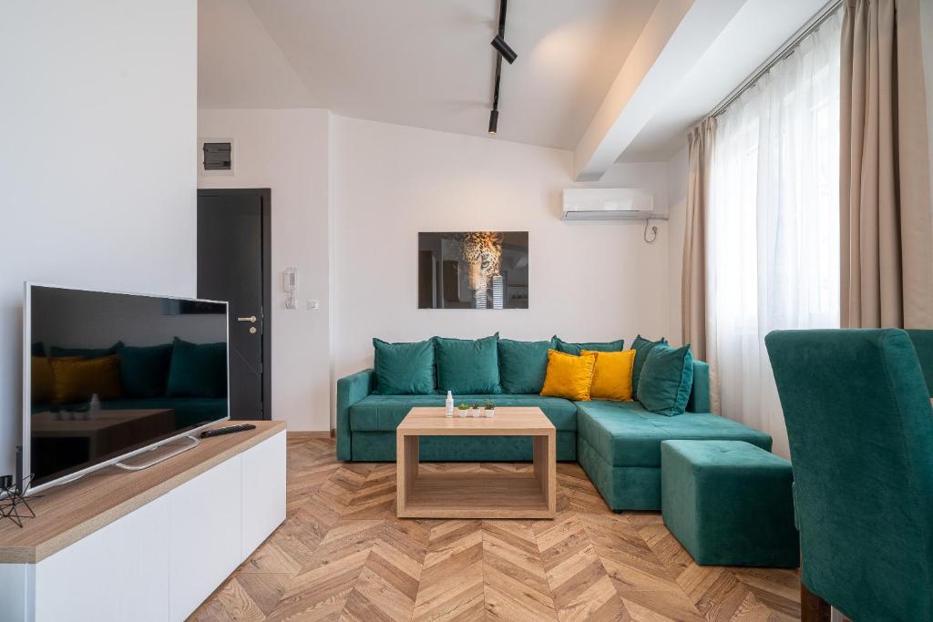 Sun and Sea Apartments - 4