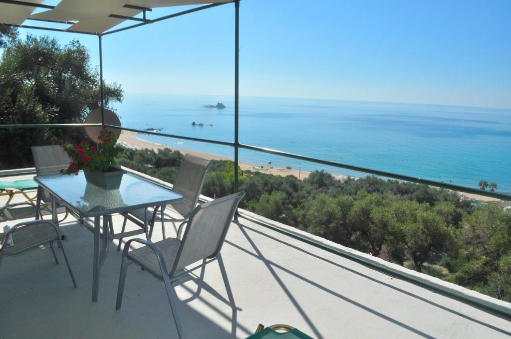 Studio Apartment Papadatos - Pelekas Beach, Corfu, Pelekas – posodobljene  cene za leto 2022