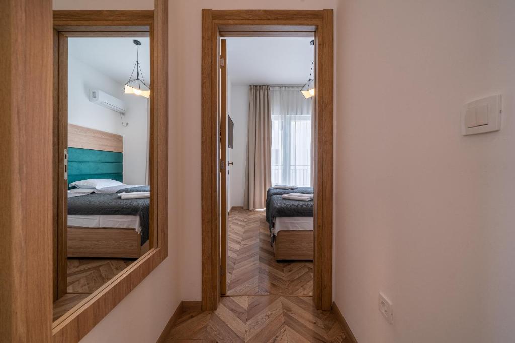 Sun and Sea Apartments - 16