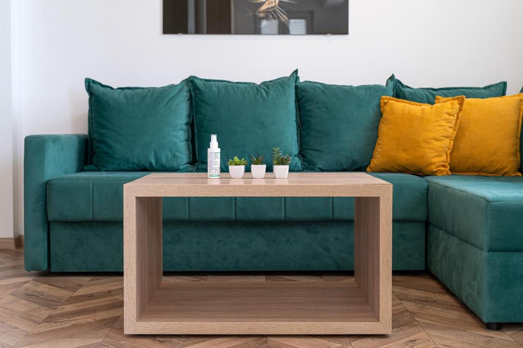 Sun and Sea Apartments - 6