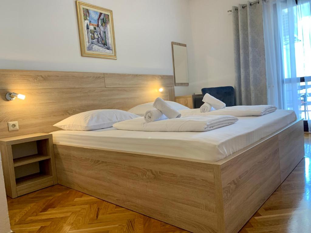 Rooms & Pansion Odmor - Double Or Twin Room With Balcony And Sea View