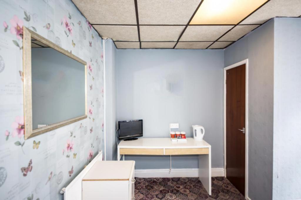 MyRoomz Silver Strand Hotel - Resim 30