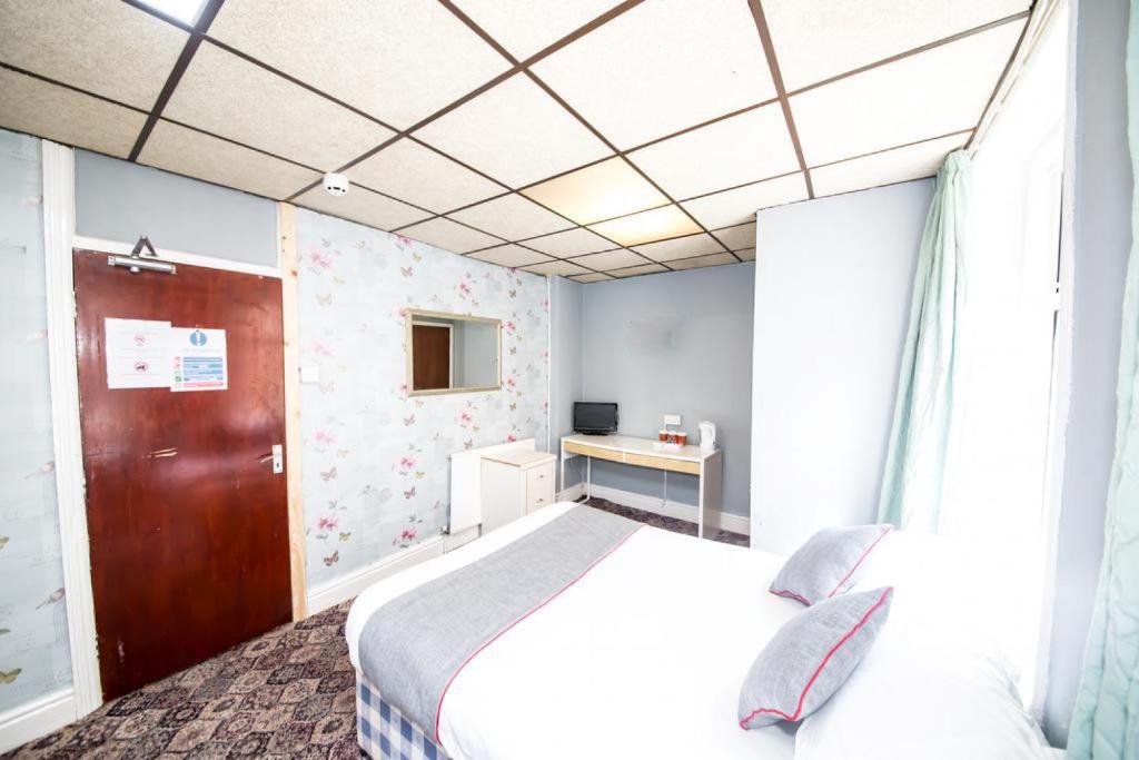 MyRoomz Silver Strand Hotel - Resim 29