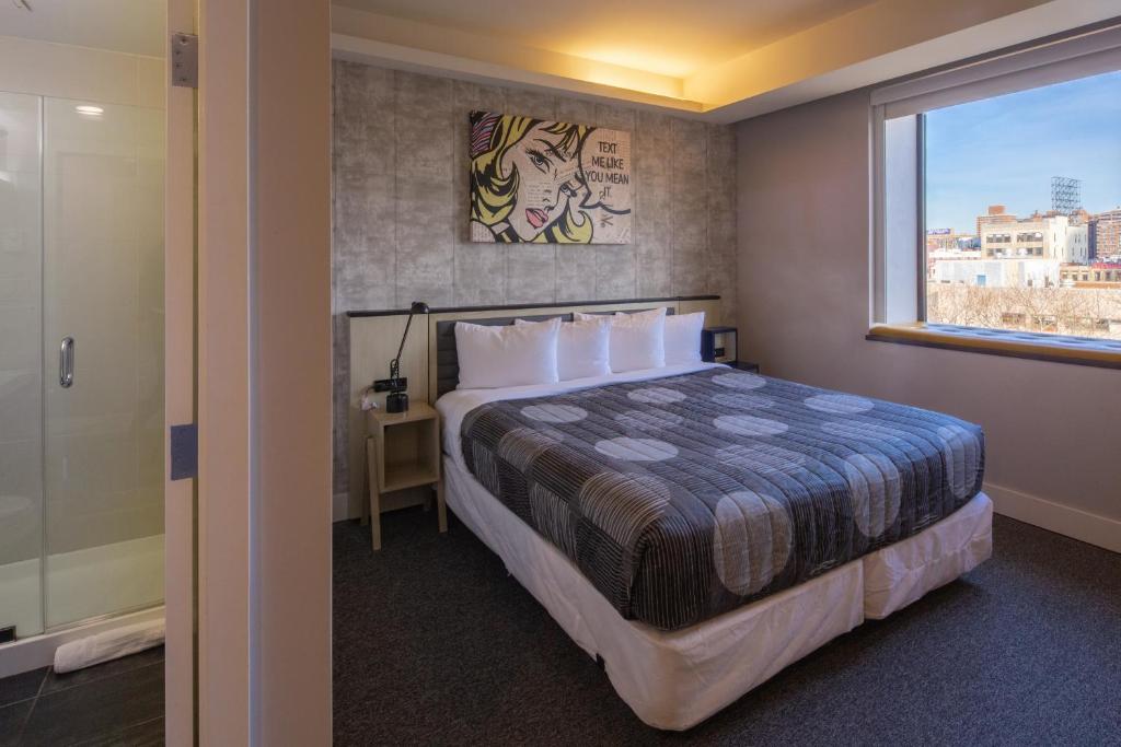 Leon Hotel LES - Superior King Room