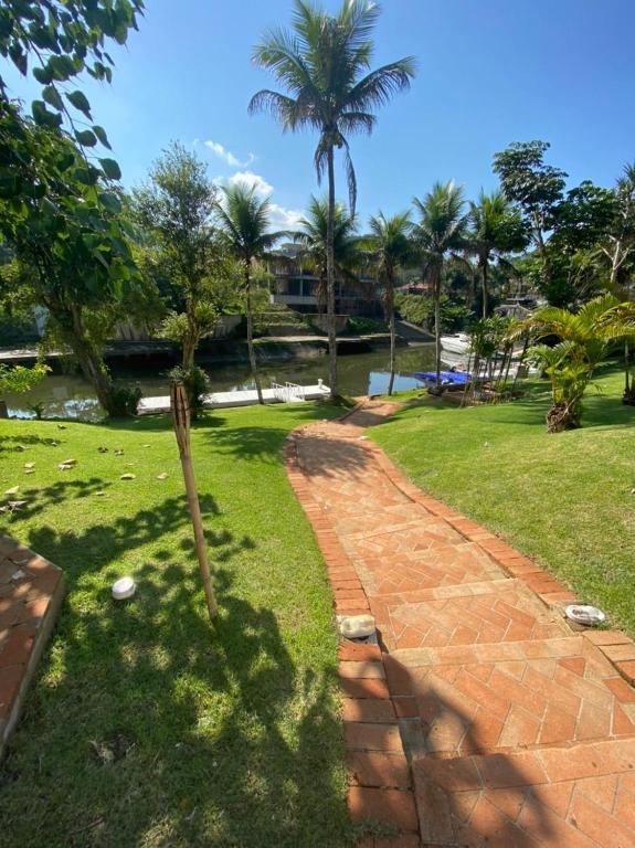  Casa no Condominio Marina Guarujá