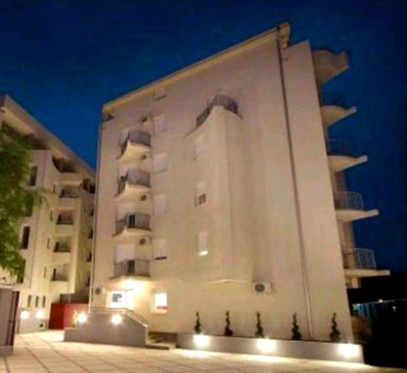 Budova, kde se apartmán nachází