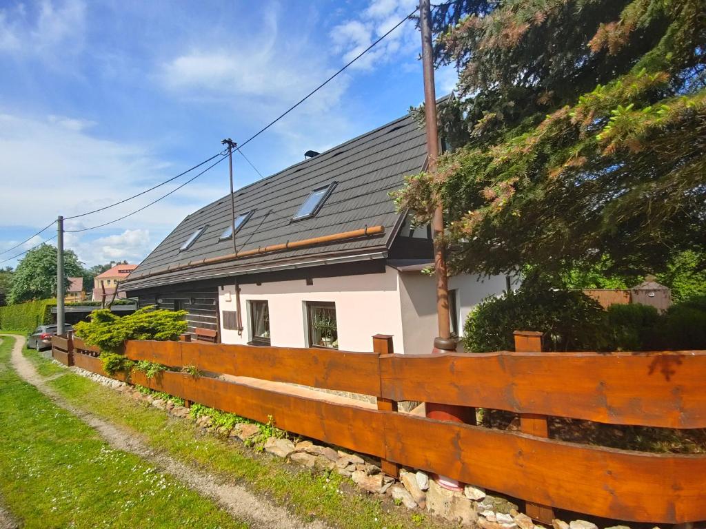 Budova, kde se prázdninový dům nachází