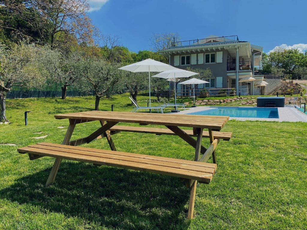 Basen w obiekcie Villa Nina - Apartments & Relax lub w pobliżu