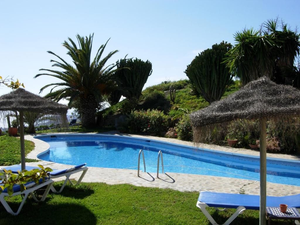 Piscina en o cerca de Cortijo La Luna