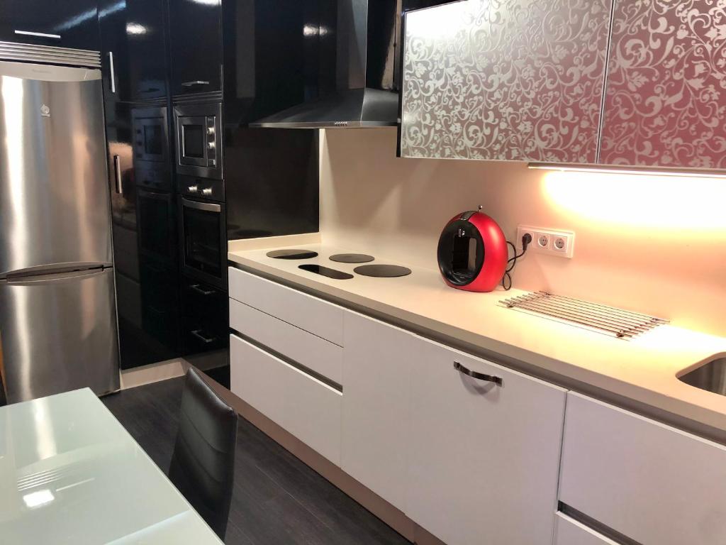 Apartamento BAIONA centro al lado parador y playa - Housity
