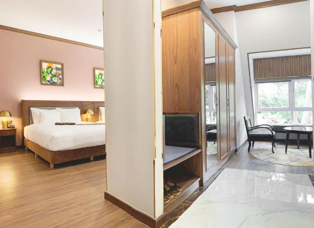 Suite Gia Đình