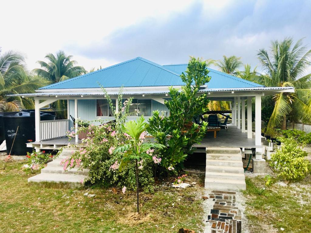 Zahrada ubytování LE FARE BLEU Tiputa Rangiroa