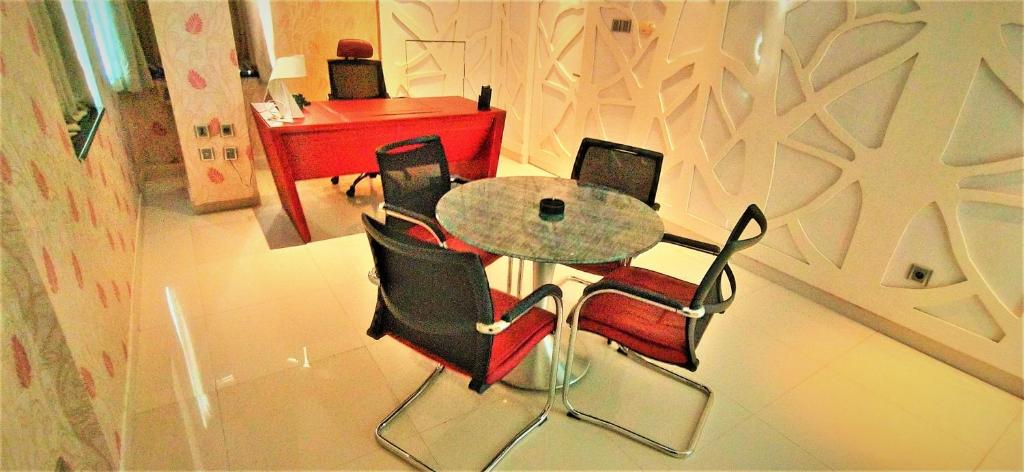 Karebosi Premier Makassar - Junior Suite