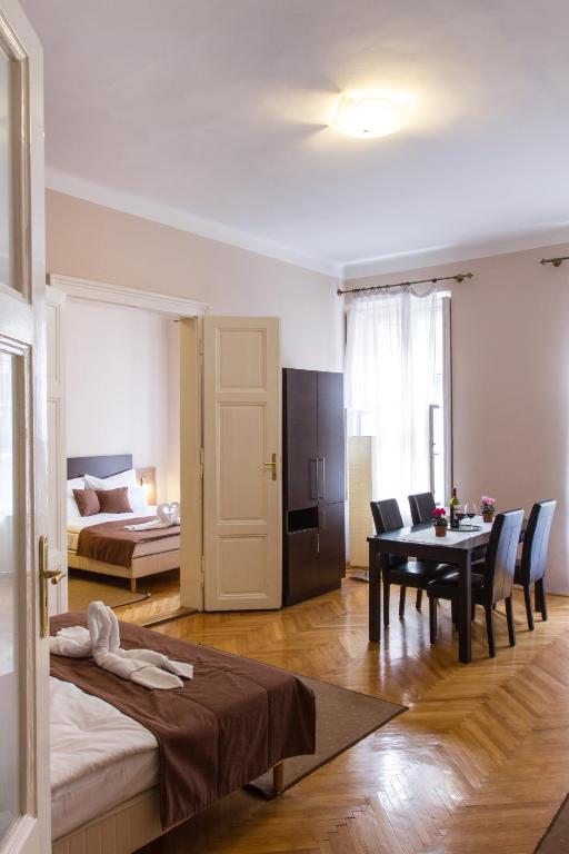 Central Hotel 21 - Resim 25