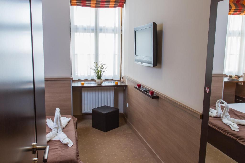 Central Hotel 21 - Resim 20